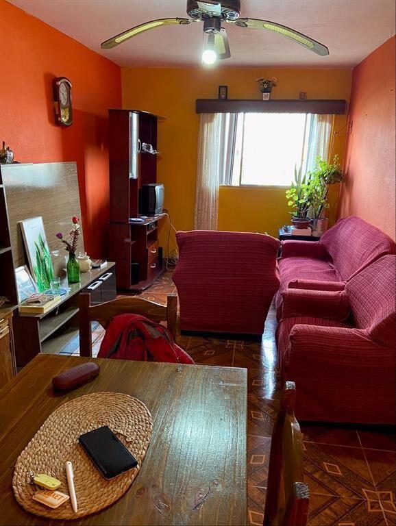 Apartamento de cuatro dormit. en venta en Complejo América