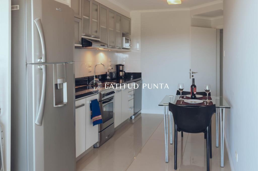 Apartamento en Mansa, 2 dormitorios y parrillero