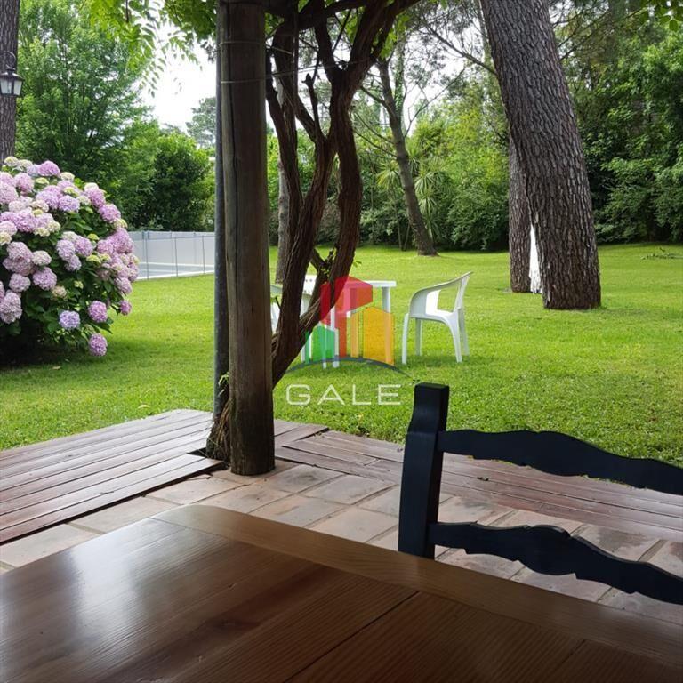 Excelente casa en alquiler en zona residencial!!! Consulte!