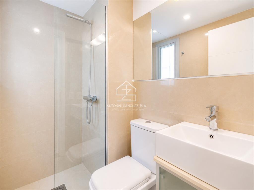 Apartamento de 3 Dormitorios en Venta Primera Línea del Ma