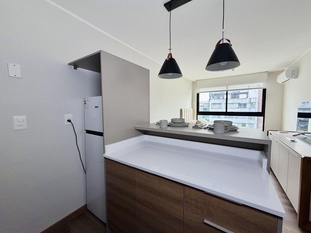 Apartamento en venta monoambiente amoblado en Pocitos