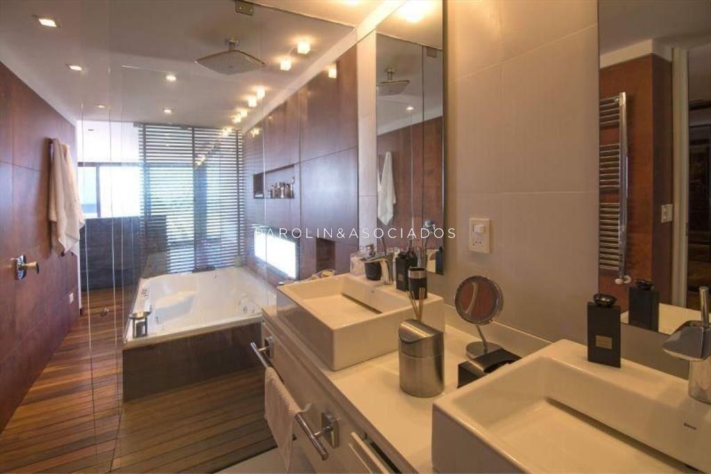 Casa de 4 dormitorios en venta en Manantiales,