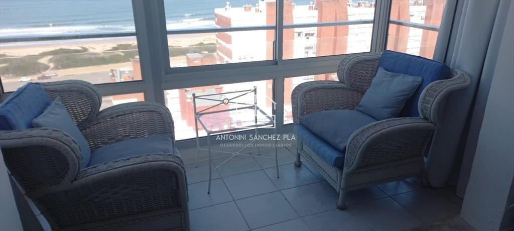 apartamento en alquiler, edificio con piscina