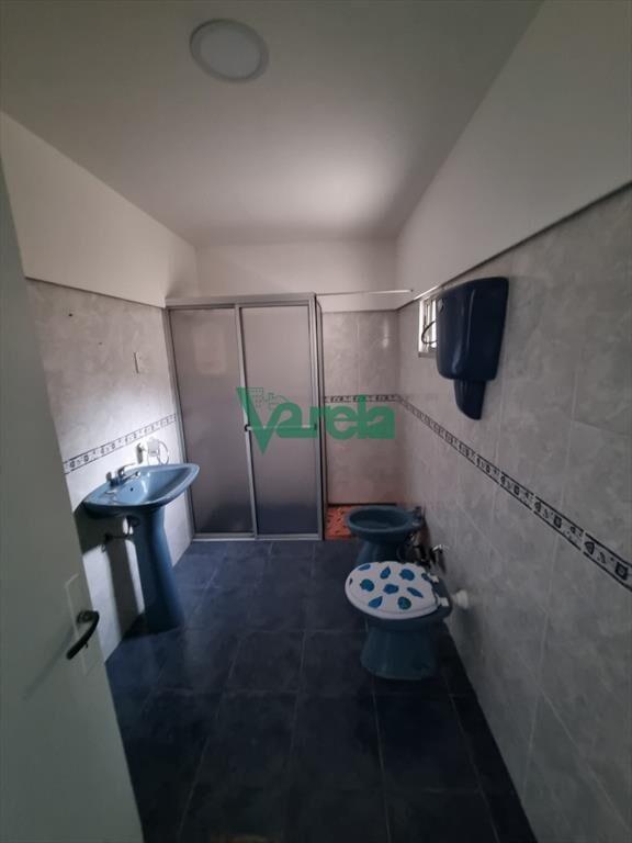 Venta monoambiente Buceo, cocina definida y