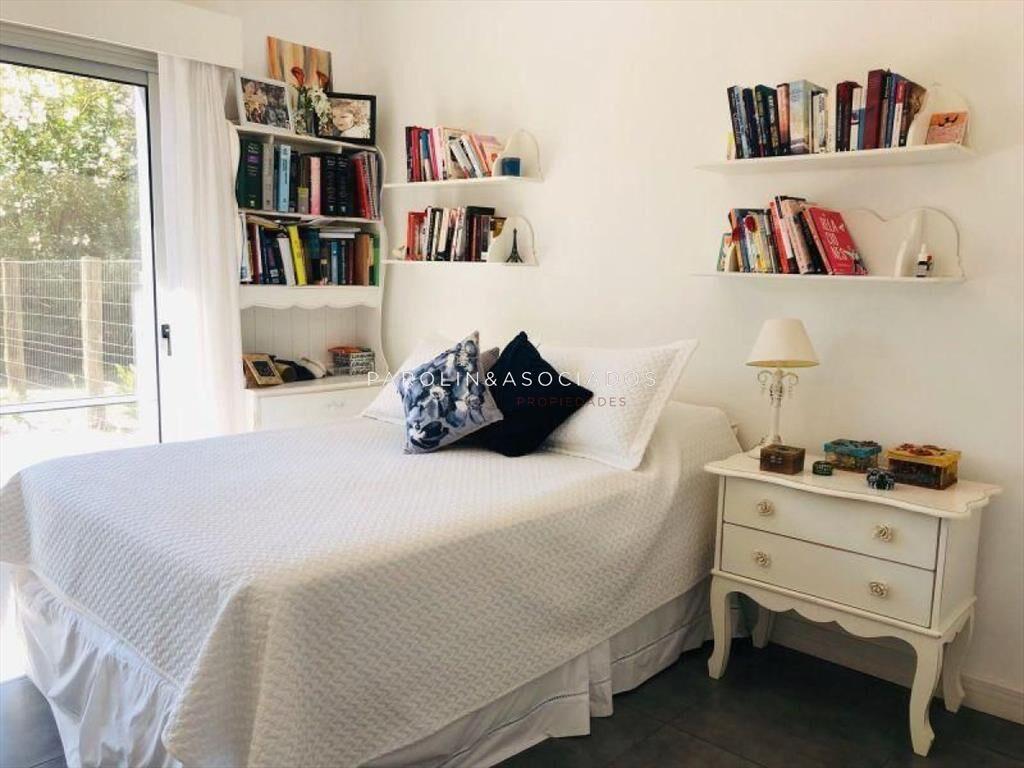 Moderna casa en venta en La Alborada, Punta del