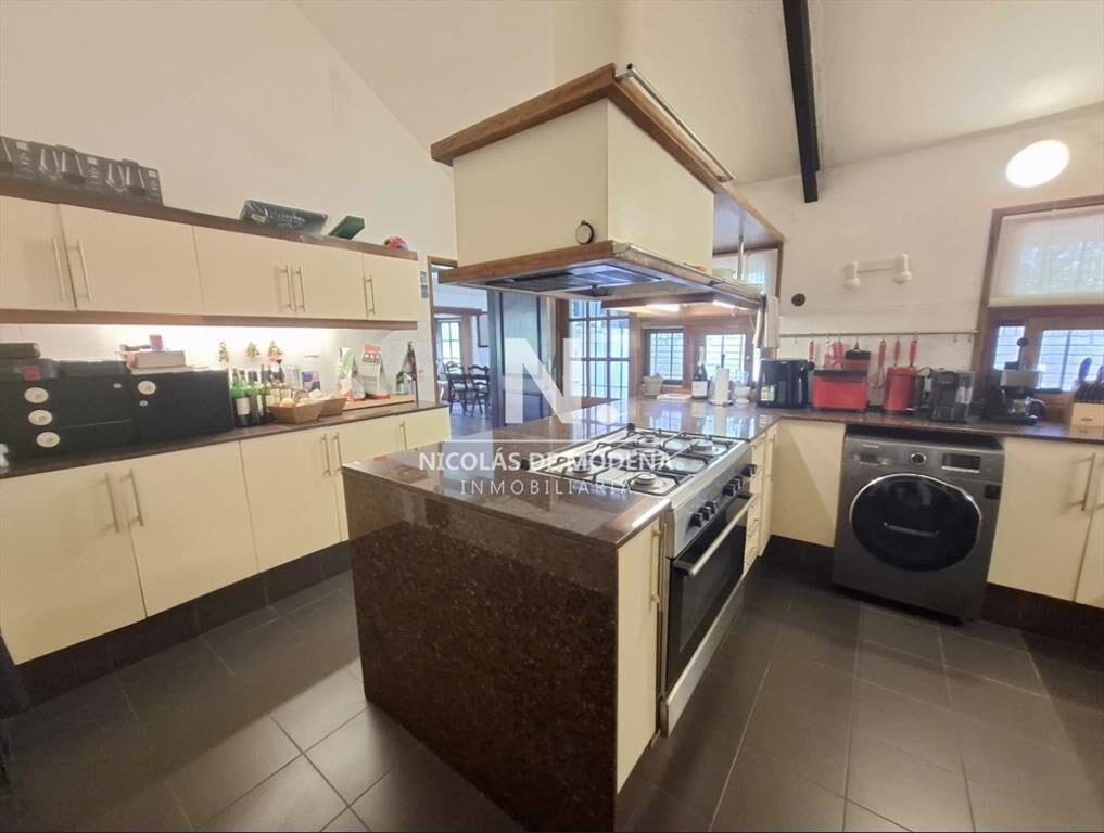 CASA EN VENTA 4 DORMITORIOS, PLAYA BRAVA PARADA 7