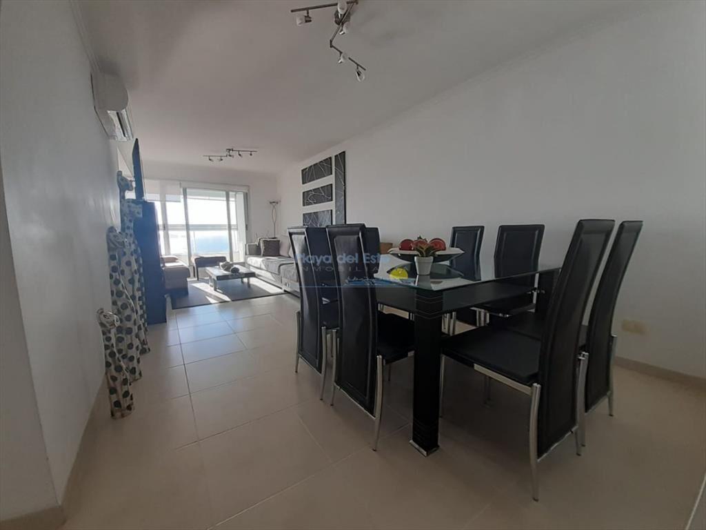 Pent house con vista directa a playa mansa
