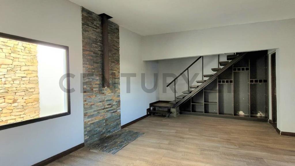 VENTA CASA FRENTE AL MAR 3 DORMITORIOS 4 BAÑOS PISCINA CO...