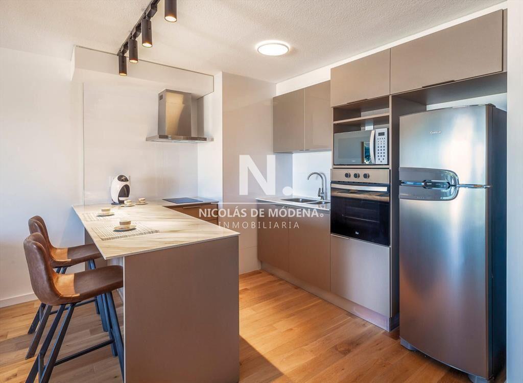 Apartamento en venta de 3 dormitorios al frente con vista a