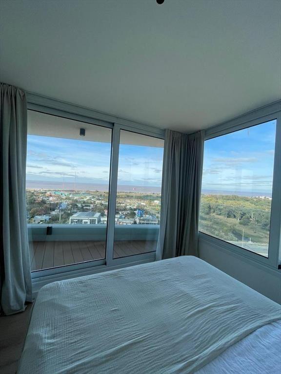 Apartamento en venta,3 dormitorios,2 baños, amplio balcón c
