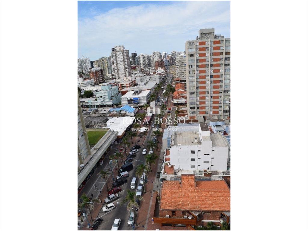 Apartamento en Peninsula, 2 dormitorios *