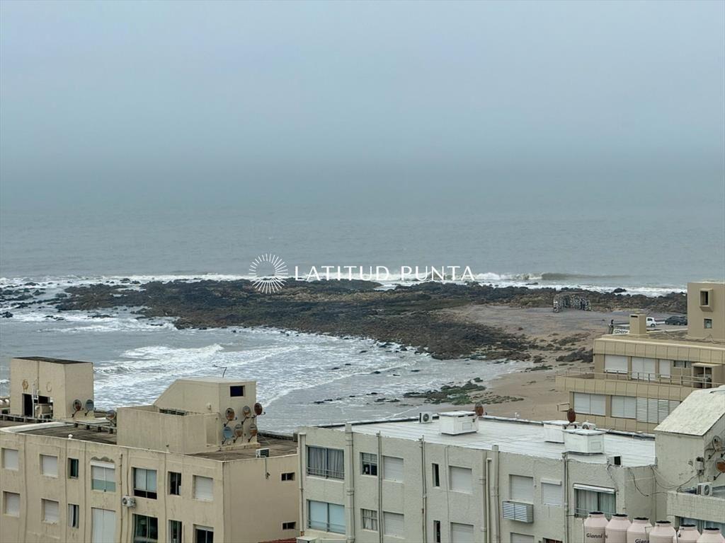 Monoambiente en Península con vista al mar