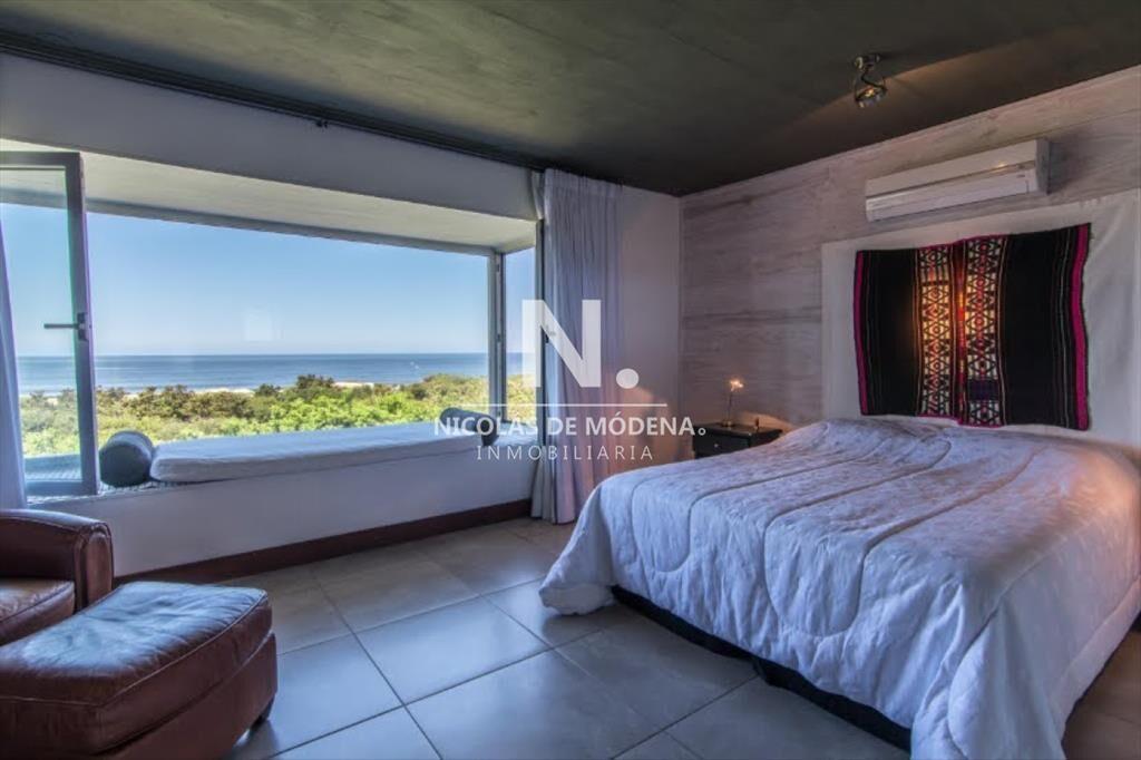 Venta de casa en La Juanita - Jose Ignacio de 4