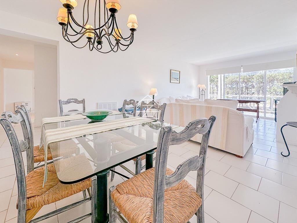 Apartamento en venta en primera linea de La Brava