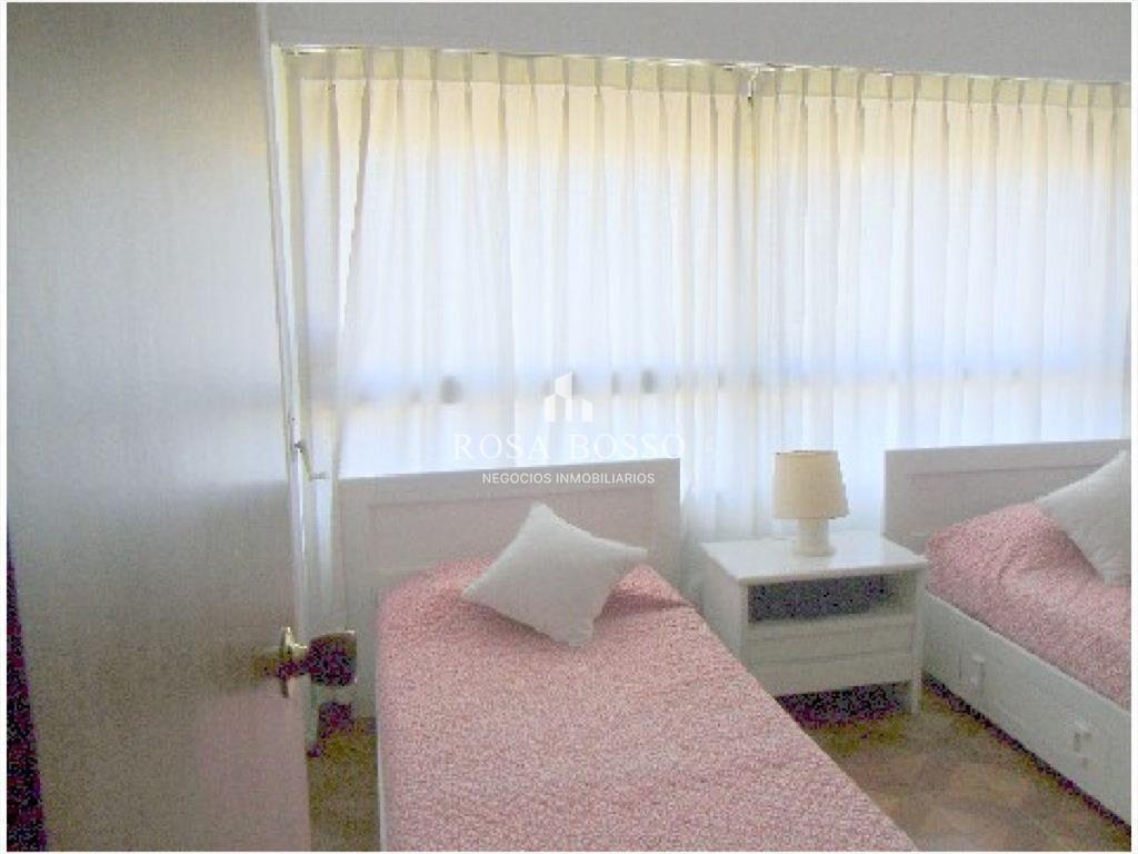 Apartamento en Peninsula, 3 dormitorios *