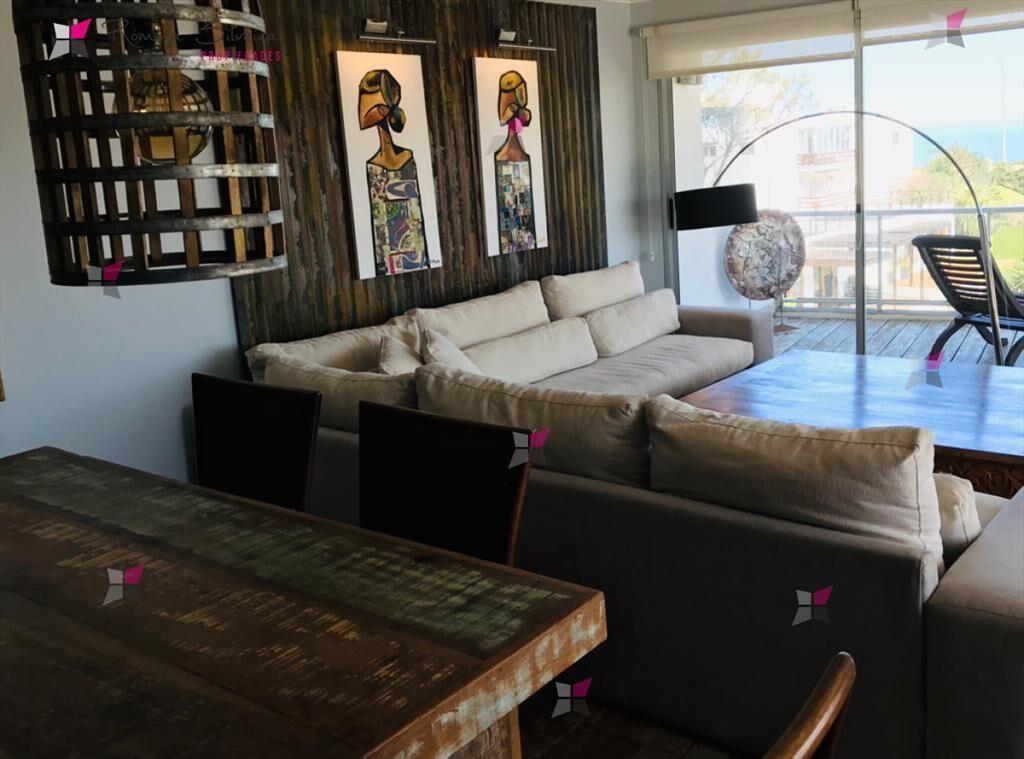 VENTA DE APARTAMENTO DE 3 DORMITORIOS EN PINARES