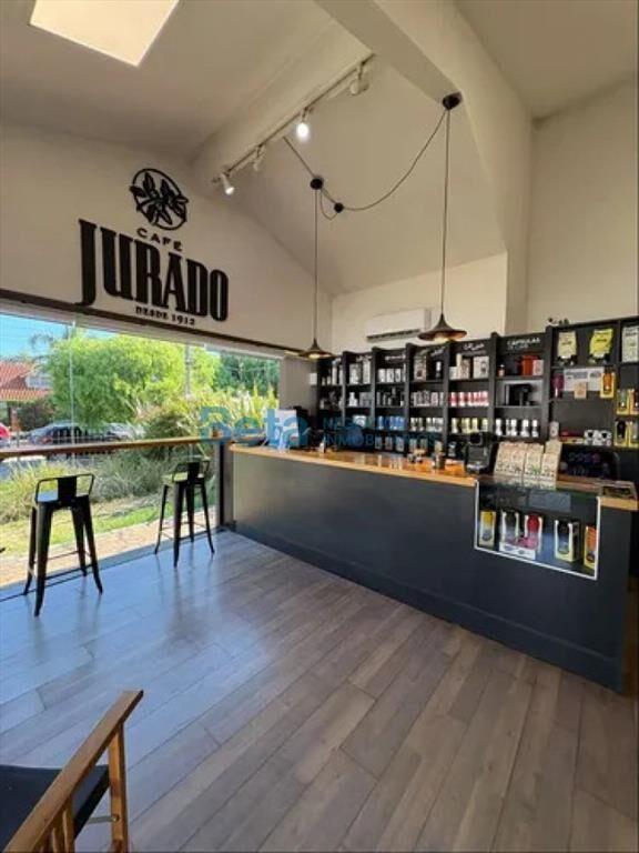 Venta de Galería Comercial en Centro de