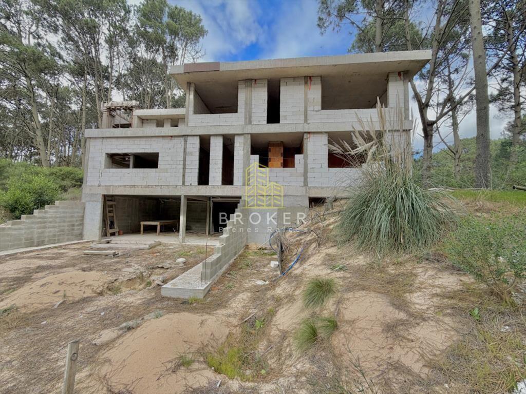Venta de Terreno con mejoras en Club del Lago