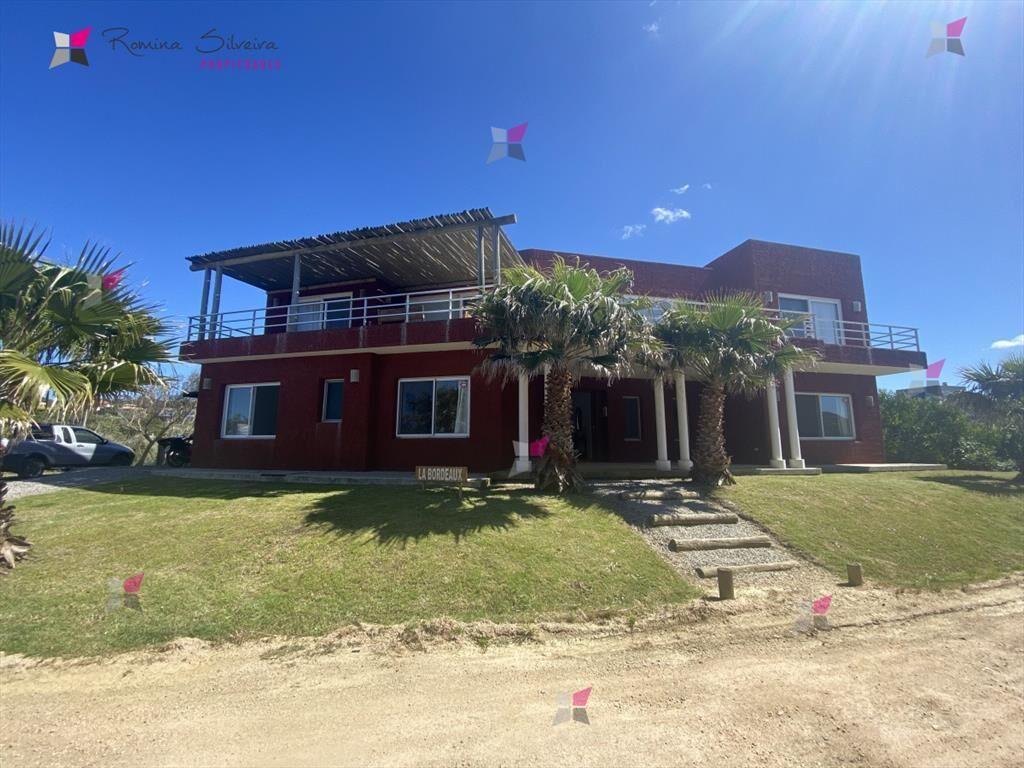 Casa en alquiler de temporada - Punta Piedras