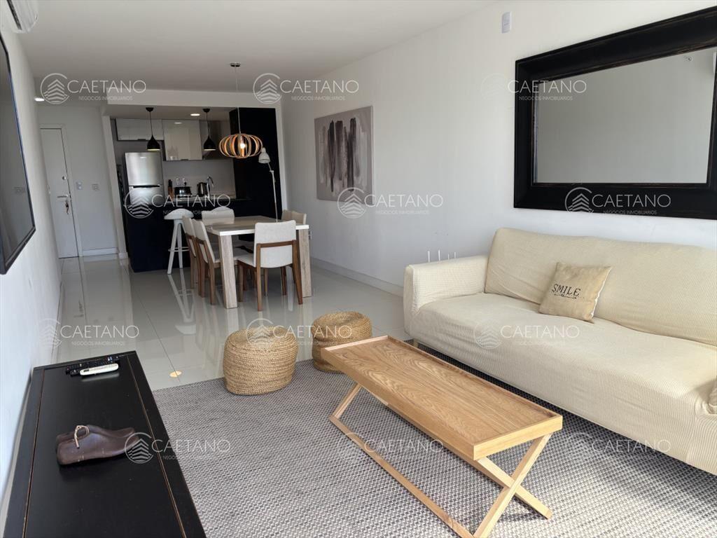 Venta - Parada 3 Mansa. Av. Chiverta casi a