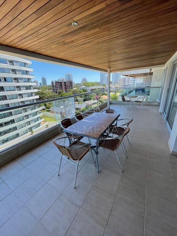 OPORTUNIDAD apartamento en ICON! gran planta de