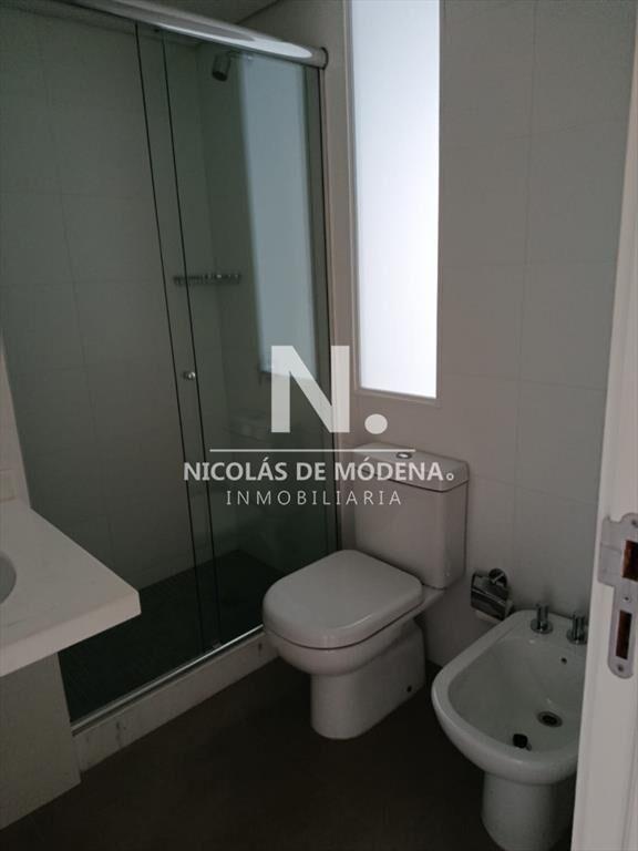 Apartamento en venta de 2 dormitorios y 2 baños,