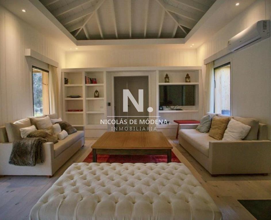 Hermosa casa en club cerrado!