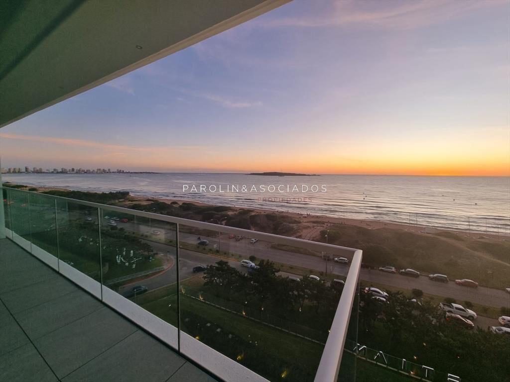 Hermoso apartamento en venta en Venetian Tower, Punta del E