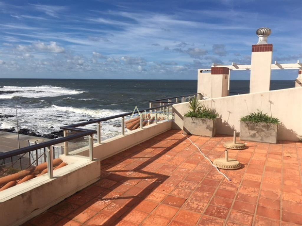 península emir vista al mar, parrillero
