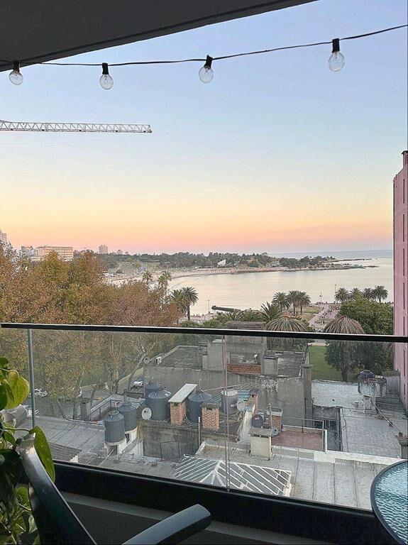 Venta Apartamento con Renta Parque Rodó Vista Monoambiente