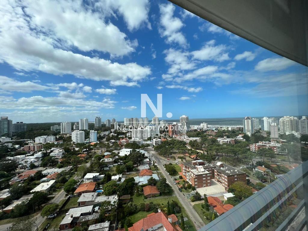 Hermoso apartamento con excelente vista!