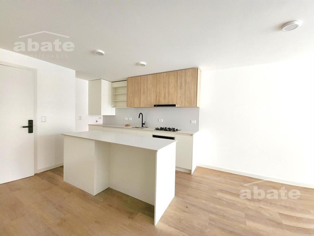 Venta apartamento de 1 dormitorio y escritorio en Barrio Su