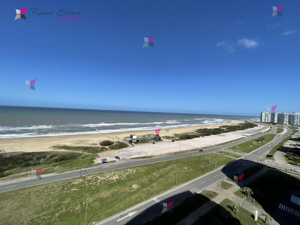 APARTAMENTO EN ALQUILER PUNTA DEL ESTE CON VISTA