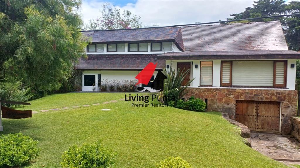 Vende gran casa para vivir todo el año, de 3 en