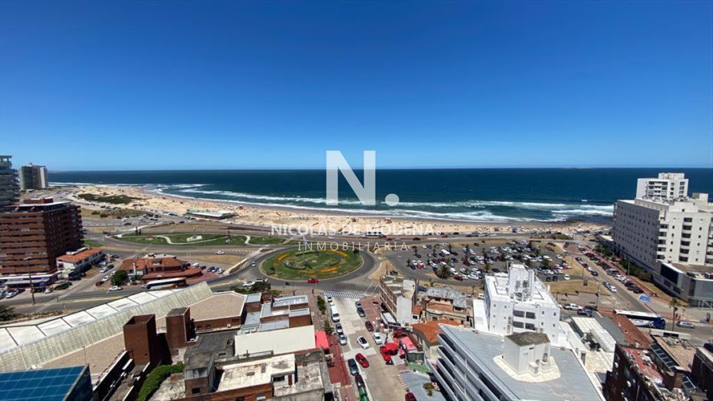 Apartamento en venta de 3 dormitorios en Primera