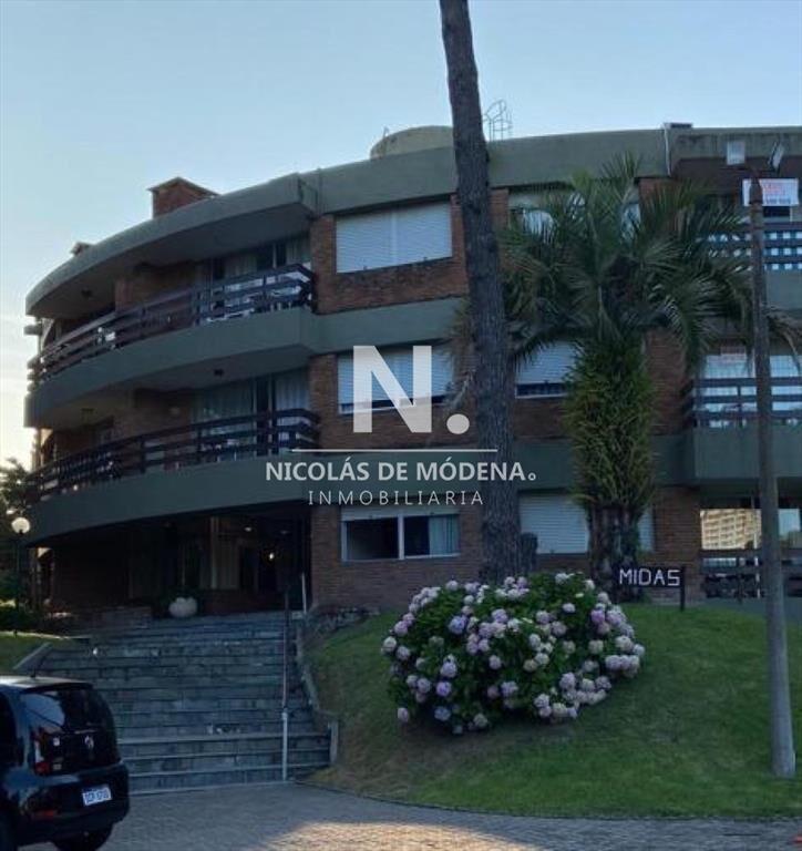 Reciclado !! Vende apartamento de 3 dormitorios