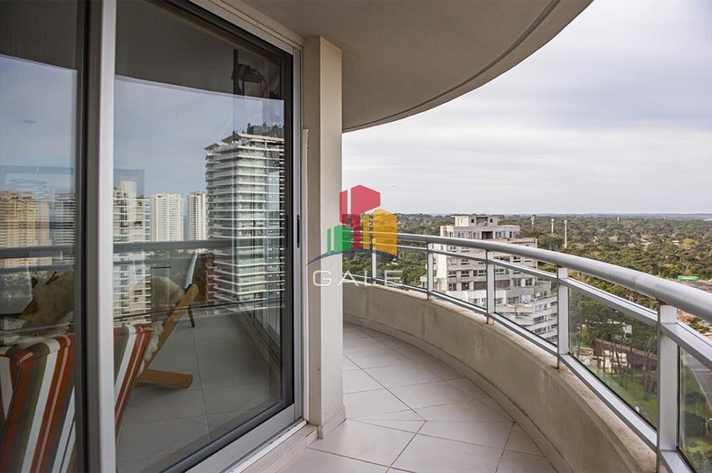Se vende apartamento en ocean drive II de 3 Punta