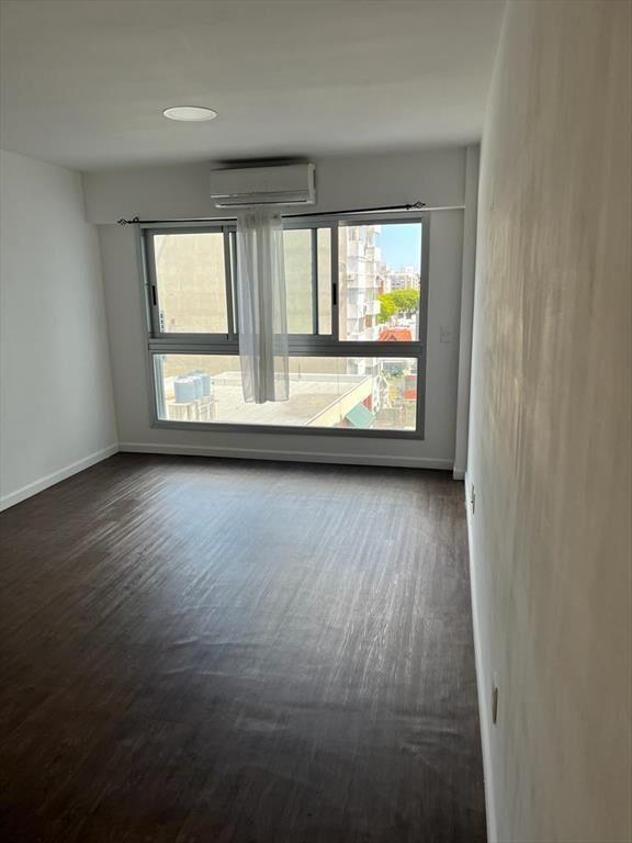 VENTA MONOAMBIENTE EN POCITOS