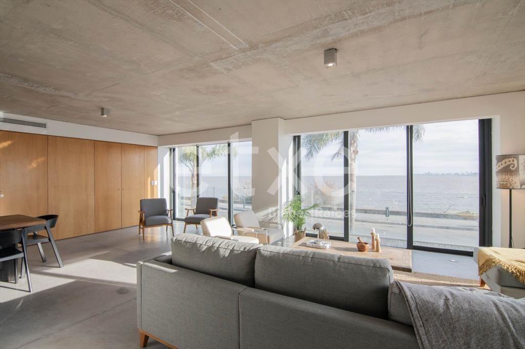 Venta de Exclusivo Loft Rambla Punta Gorda Montevideo...