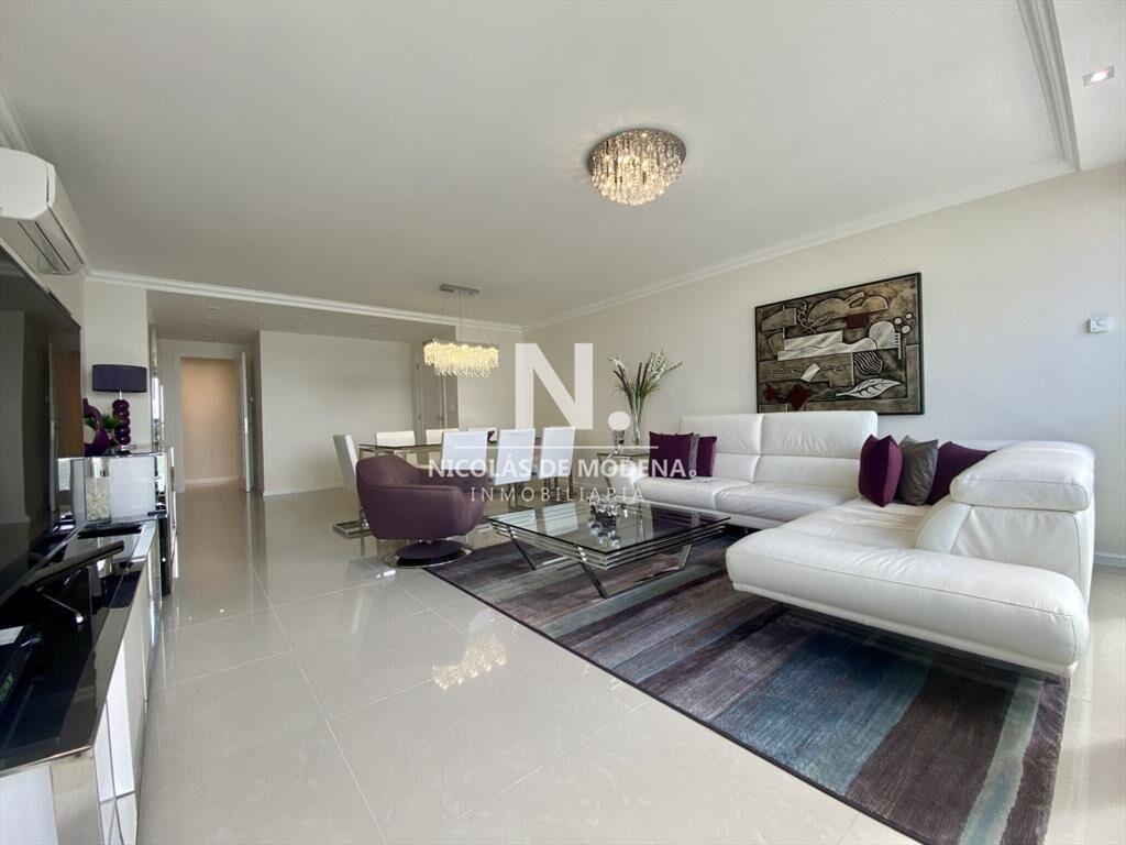 Vende apartamento ideal en Brava con vista al mar