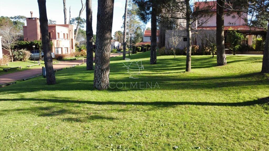 Vende oportunidad de inversión en Pinares, Punta