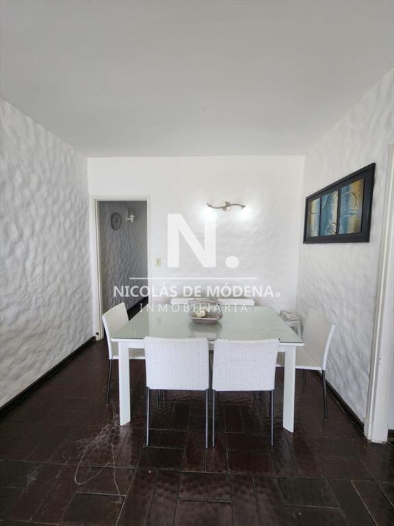 Apartamento de 3 dormitorios frente a la Brava.