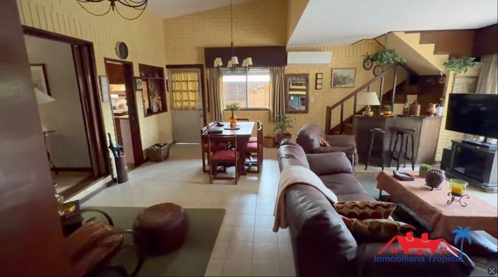 VENTA DE CASAS 4 DORMITORIOS CARRASCO NORTE
