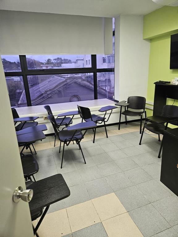 Prox Agraciada, gran edificio para oficinas, 295 m2 !