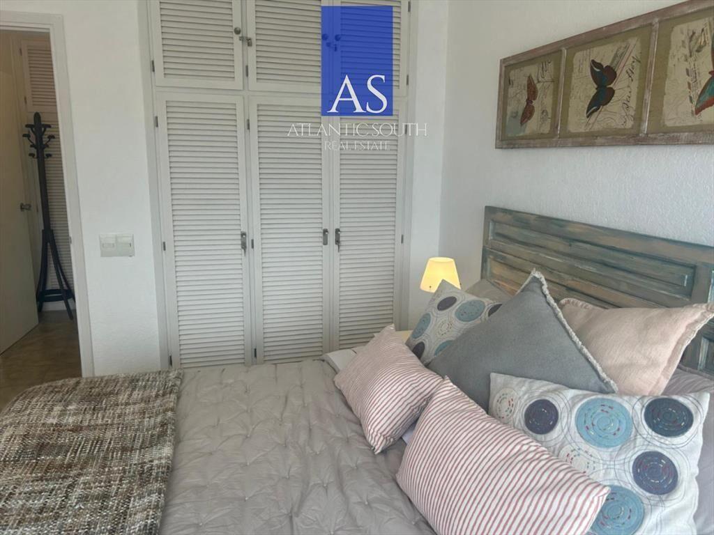 Apartamento 1 dormitorio con vista al mar y en