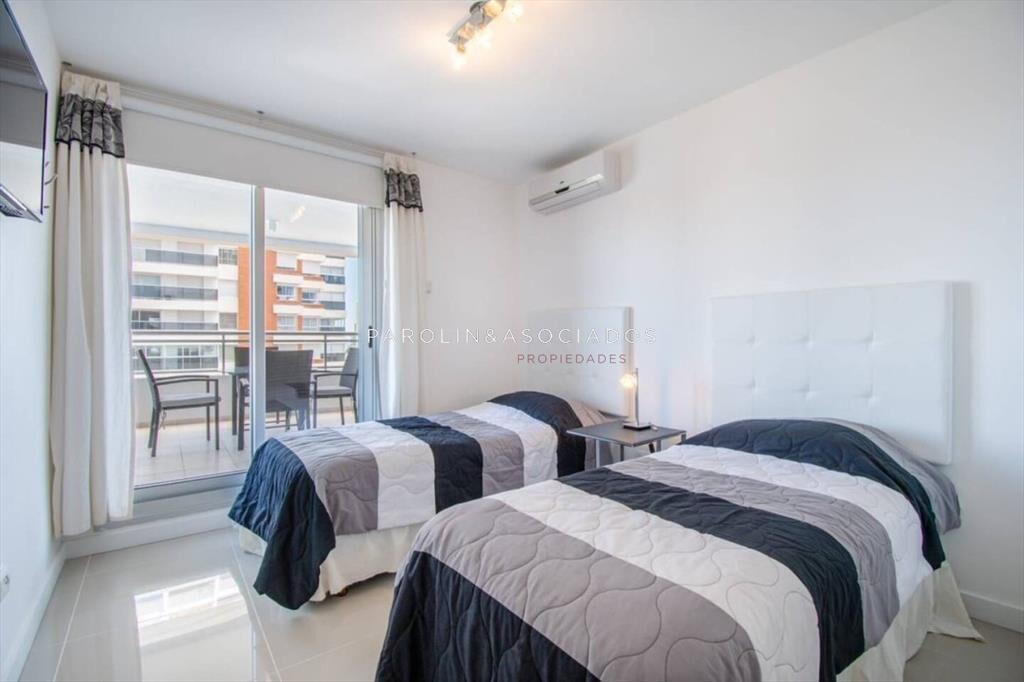 Apartamento en Venta de 3 Dormitorios en The 2,