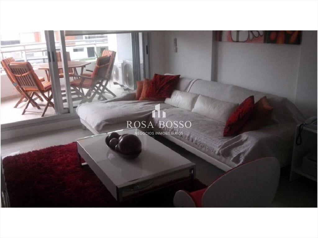 Apartamento en Brava, 3 dormitorios *