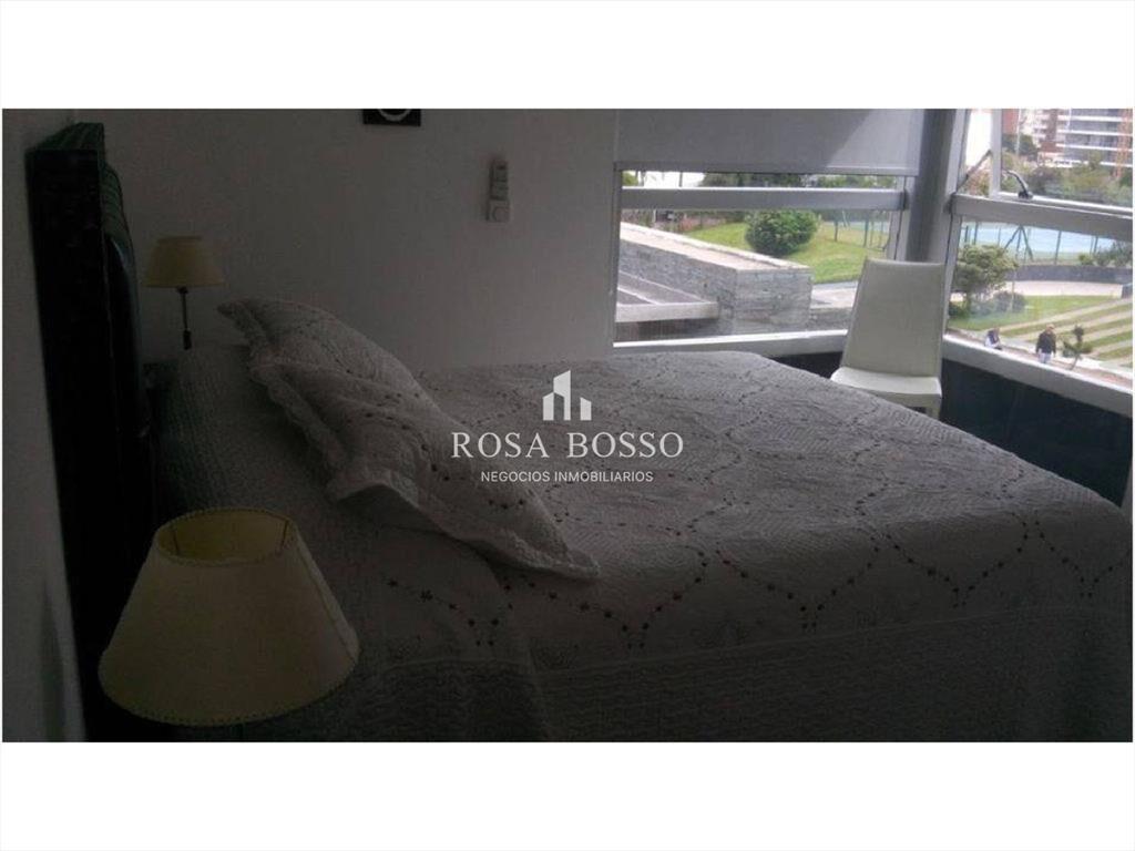 Apartamento en Brava, 3 dormitorios *