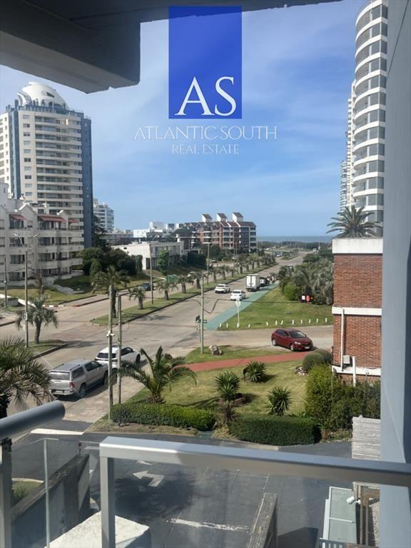 Oportunidad en torre de categoría 3 dormitorios