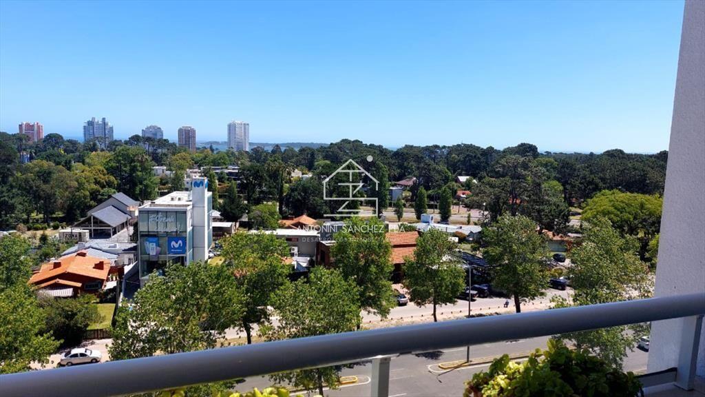 Apartamento en venta de dos dormitorios en Avda